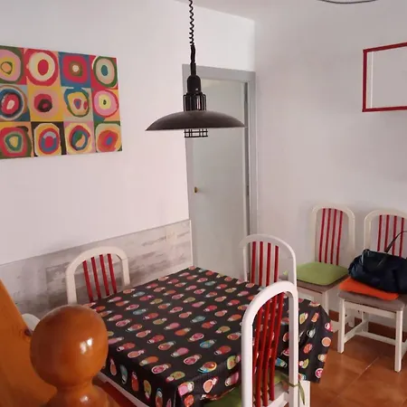 Amplia, Piscinas Parking Y Playa Peñíscola